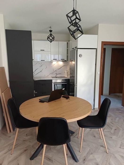 Дава се под наем Тристаен апартамент в София, Витоша - 100 кв.м за 800 € - Снимка #2