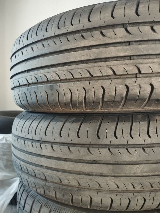 Продам шины 2 штуки