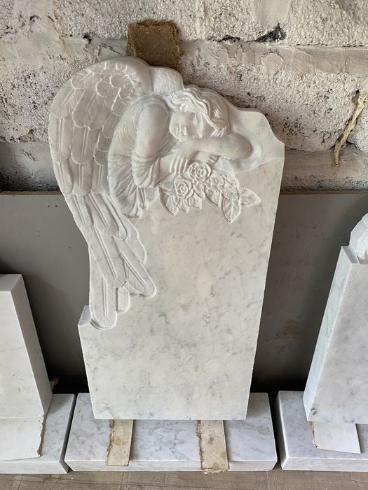 Памятники Кулпытастар Айшыктар Полумесяцы