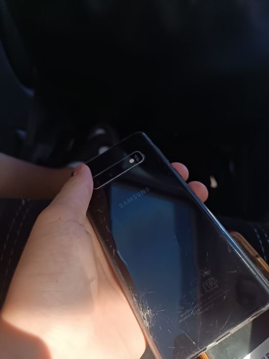 Самсунг с10 Samsung s10