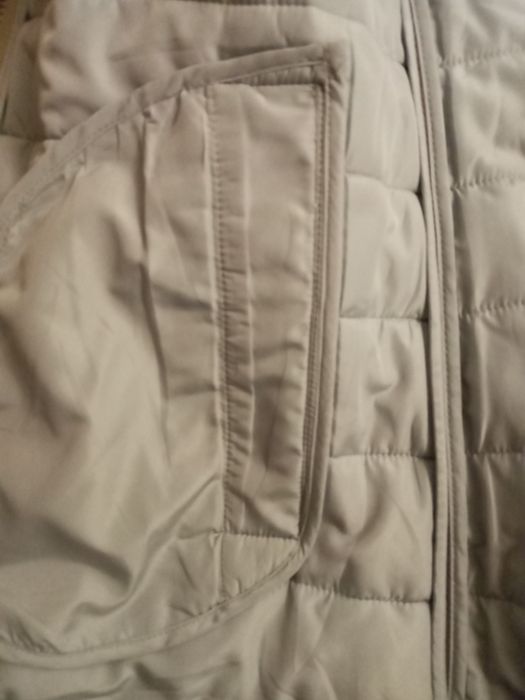 Курточка лёгкая тоненькая