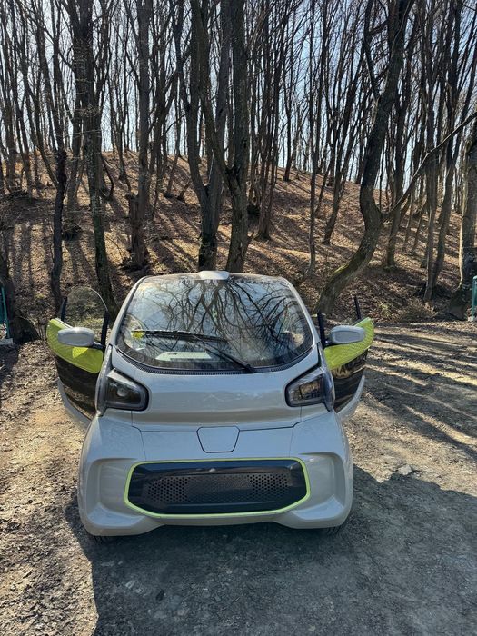 Xev Yoyo Xev Yoyo 16 ani