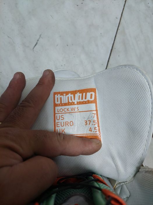 Boots buti placa snowboard  Thirtytwo mărimea 37,5