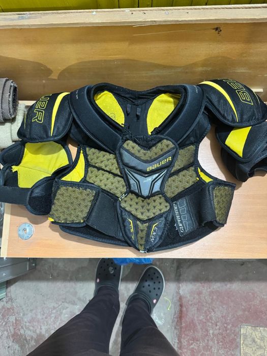 Нагрудник хоккейный, Bauer supreme MX3