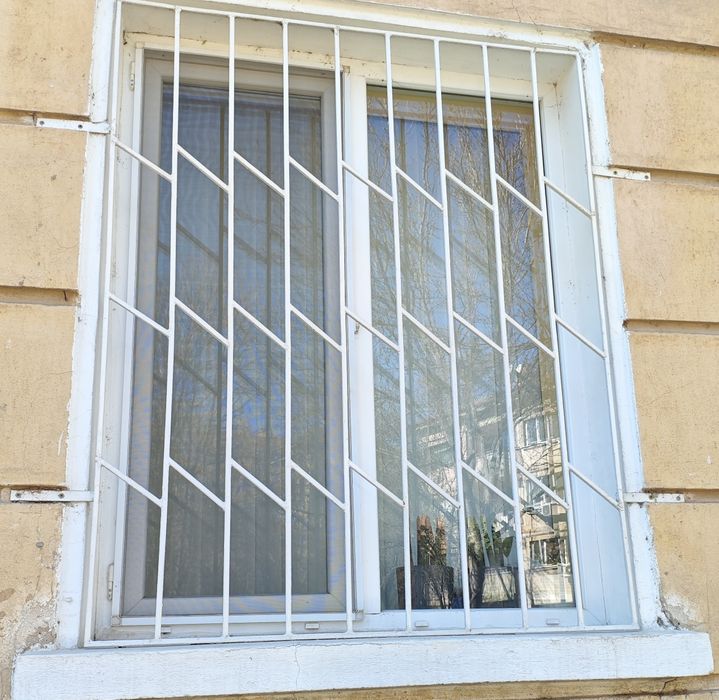 Решетки за прозорци