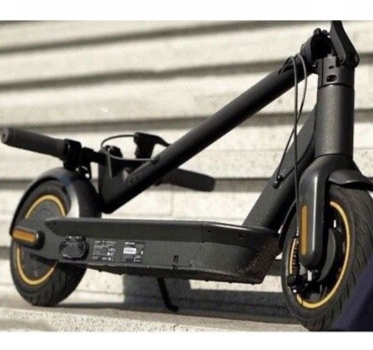 Электросамокат Ninebot KickScooter Max G30P