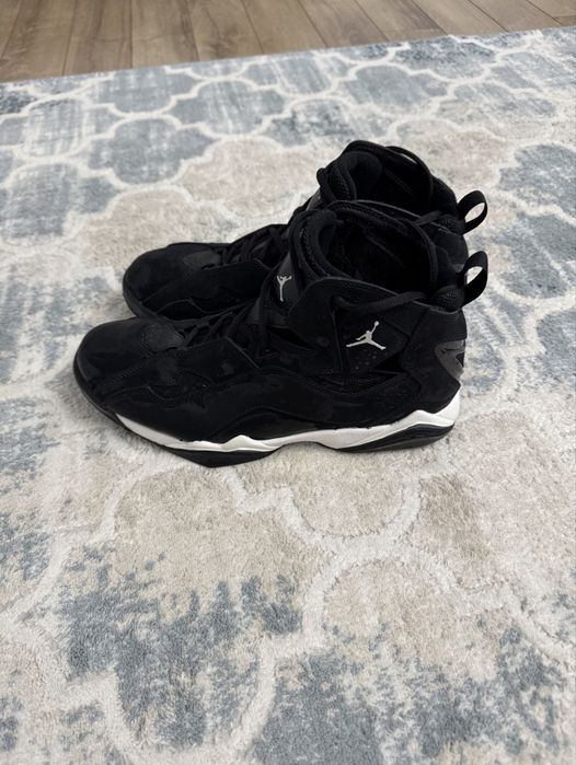 Jordan True Flight