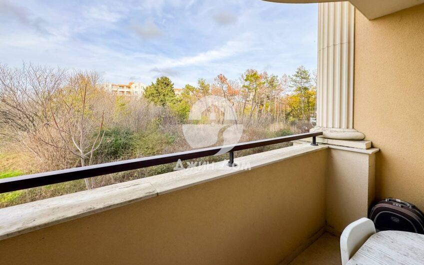 Едностаен апартамент в к-с Флора Бийч Резорт, гр. Поморие