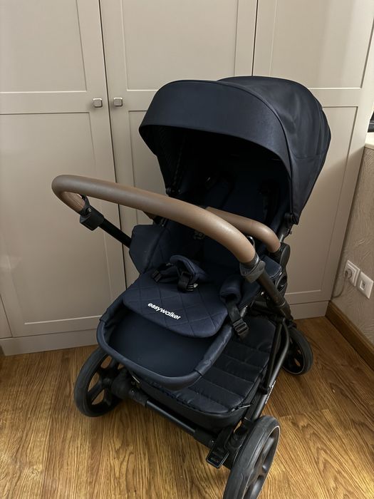 Продам коляску easywalker