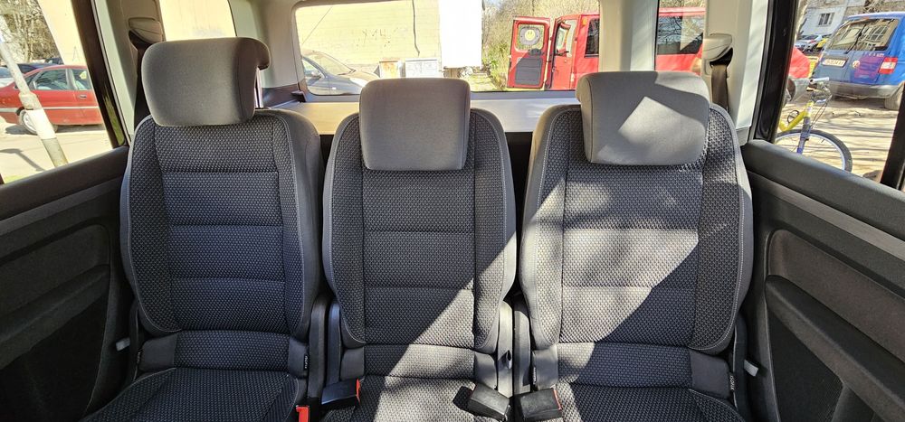 VW Touran 1.4 TSI – 5 места / Паркинг асистент / Подгрев / Мултимедия