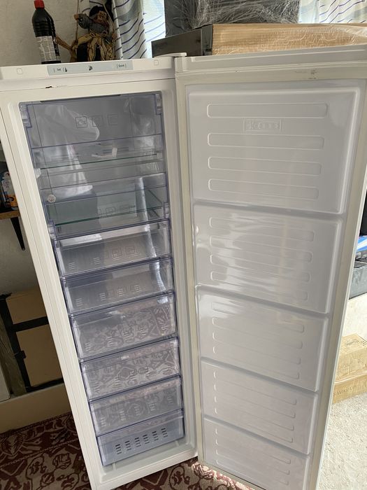 Фризер beko свободностоящ