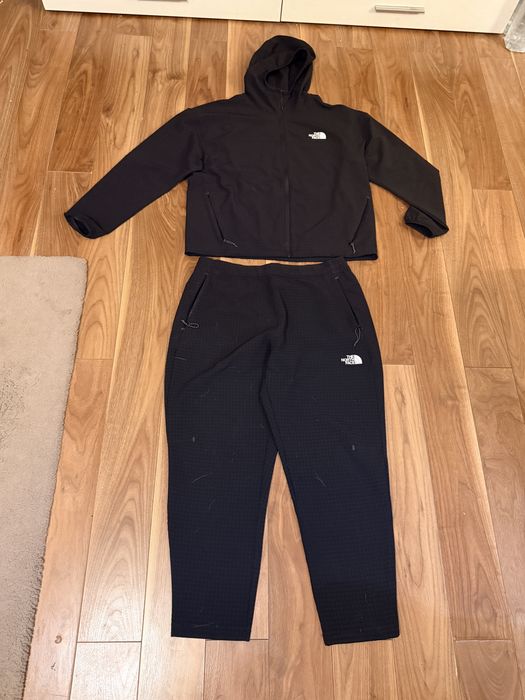 Trening Original nou north face flashdry marimea L pret 500 lei