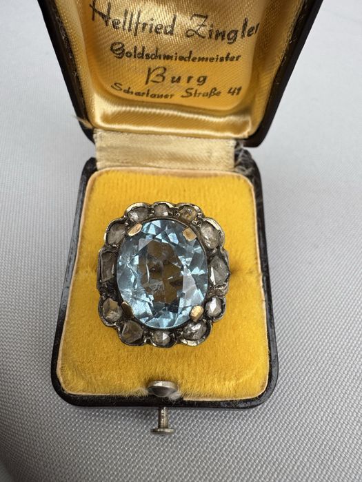 Inel aur 18 k, acvamarin si diamante