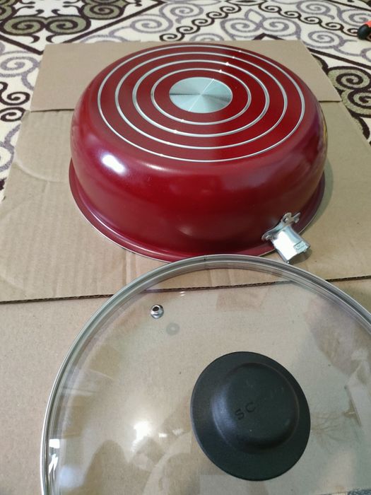 Одежда. Куртка. Кроссовки