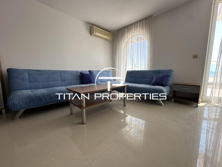 Продава се Тристаен апартамент в Бургас, Сарафово - 131 кв.м за 1107 €/кв.м - Снимка #1