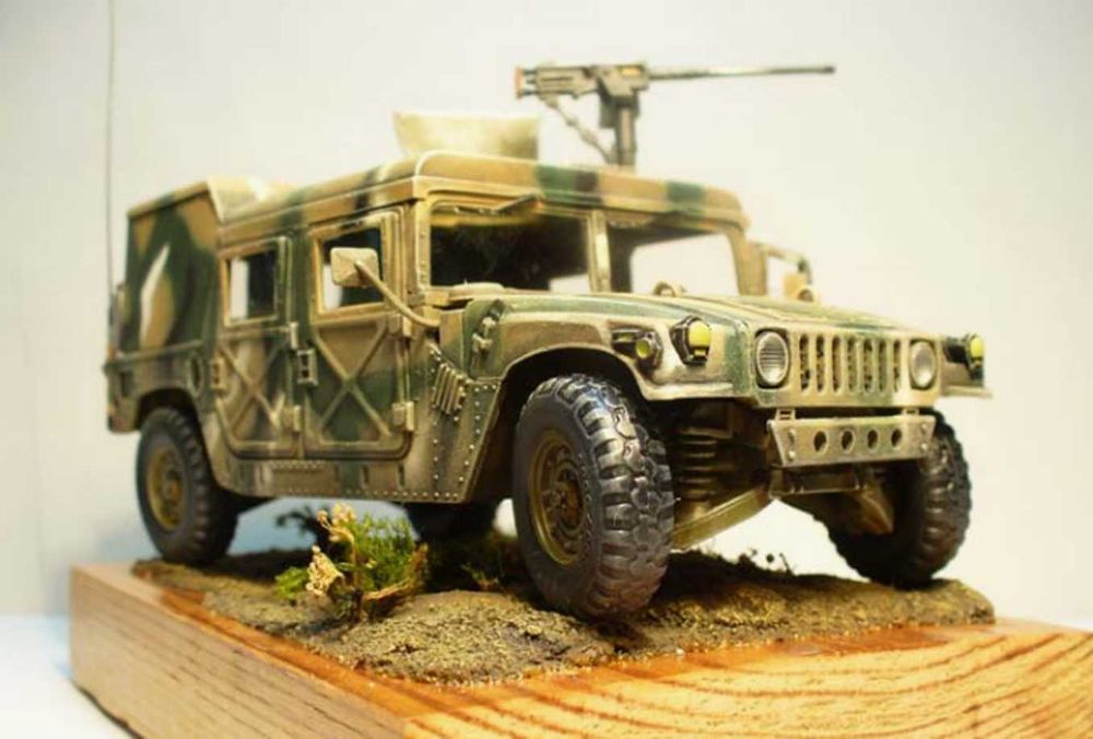 конструктор модель Американский военный автомобиль "Хаммер" (1:35)