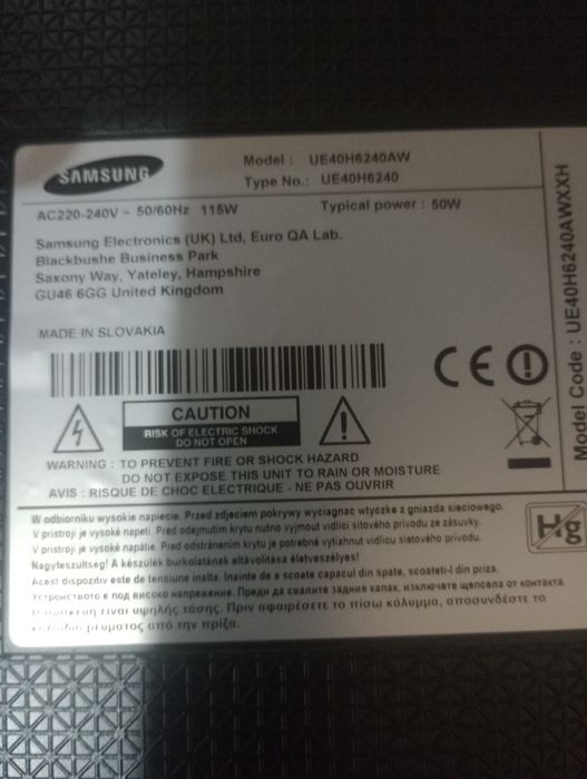 De vânzare Smart TV Samsung cu diagonala de 102cm.