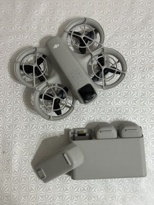DJI NEO.     Дрон