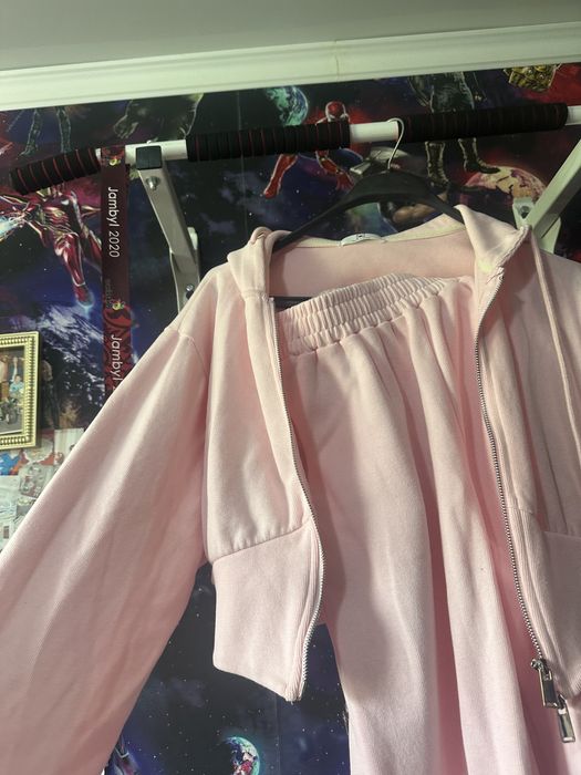 Продаю одежды в хорошем состоянии