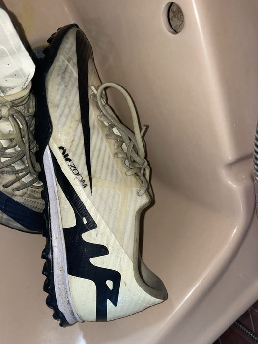 бутонки nike,adidas