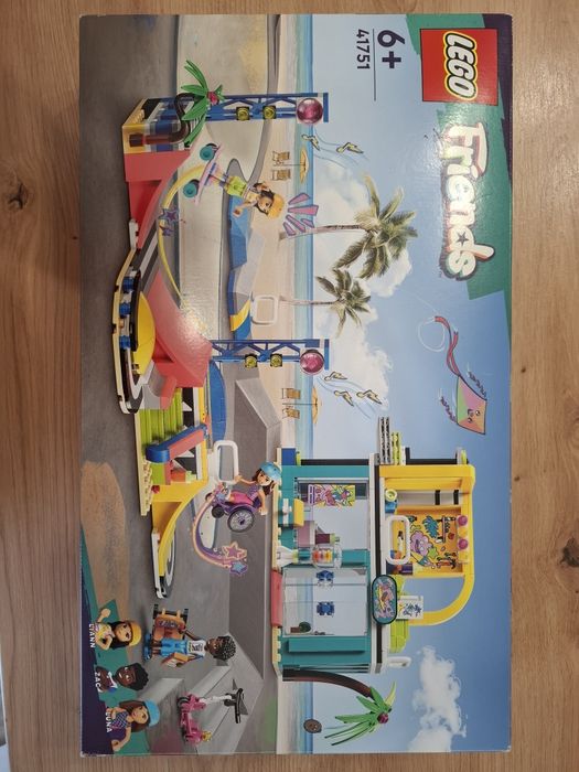 LEGO® Friends - Parc de skateboarding 41751, 431 piese