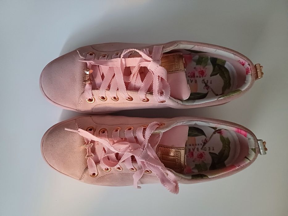 Massimo Dutti,  р.37,  маратонки Ted baker р.38