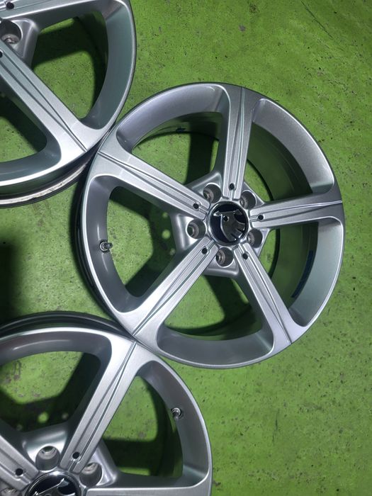 17 5x112 Skoda лети джанти 5х112 шкода