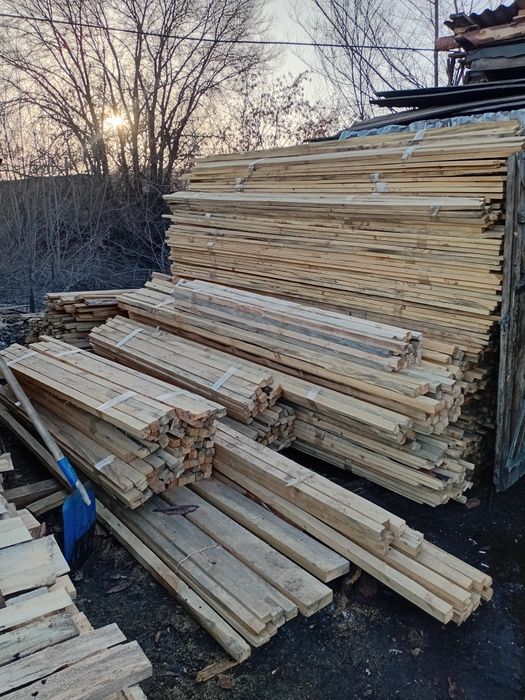 Доски стропила  обрешетка