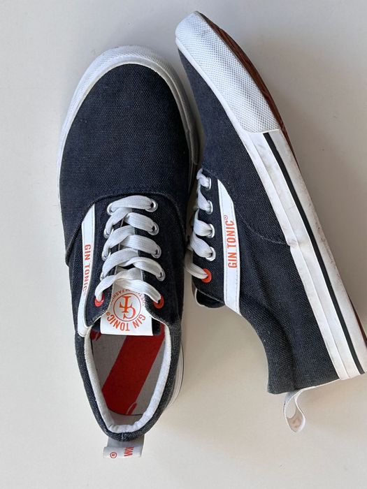 Нови спортни обувки/гуменки 39номер