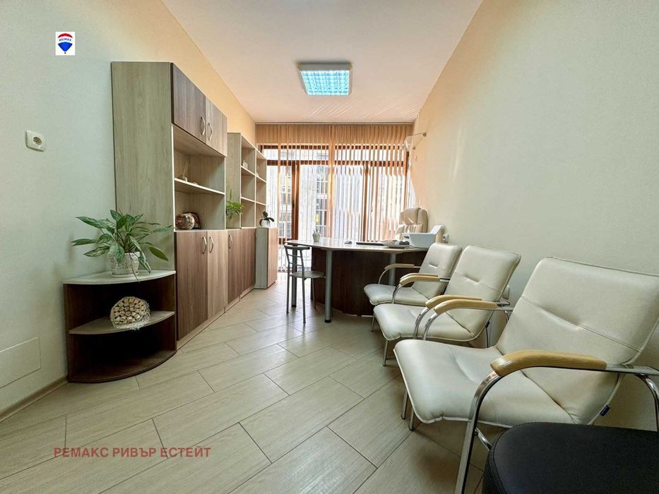 Дава се под наем Офис в Русе, Център - 27 кв.м за 46900 € - Снимка #3