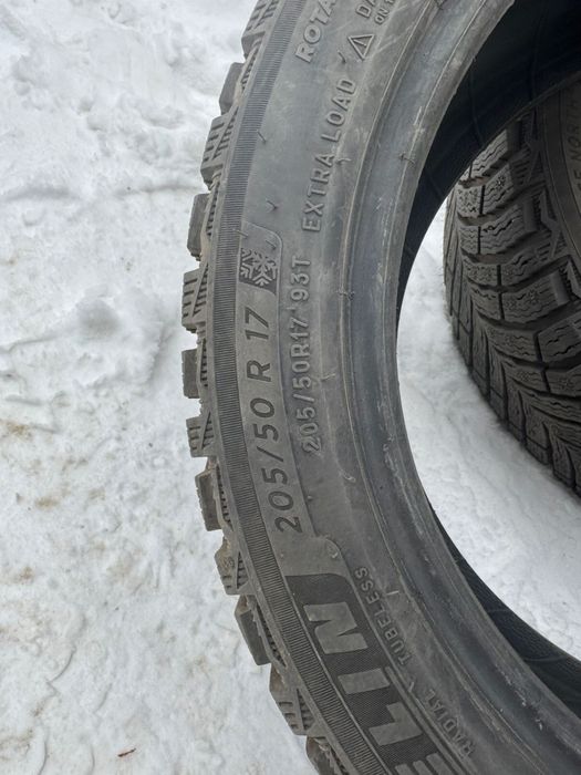 Срочно продам зимний шины