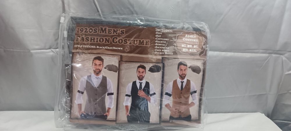 Jachetă cu etichetă nou