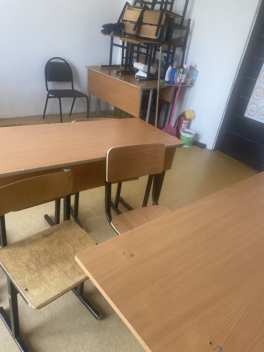 парты со стульями