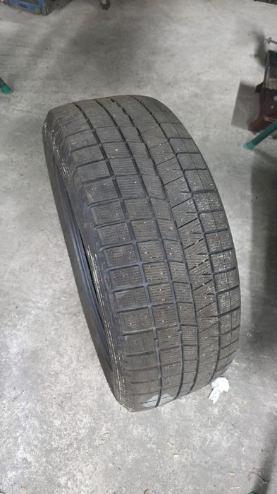 Шины зимние 275/50R22