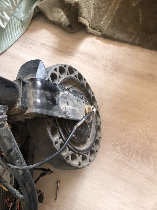 Продам электро самокат