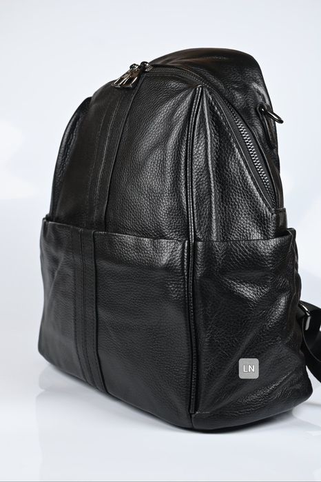 -10% Намаление!!! Дамска раница от естествена кожа