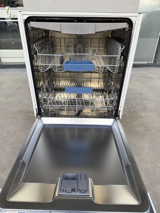 Съдомиялна за вграждане Bosch SuperSilence 60 см