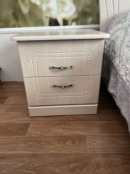 Продам спальный гарнитур