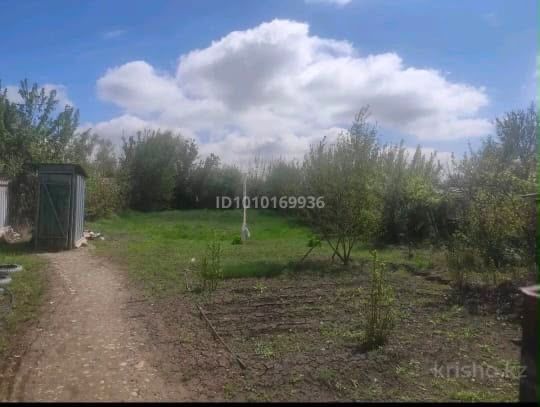 Продается дом срочно с 9 соток земли