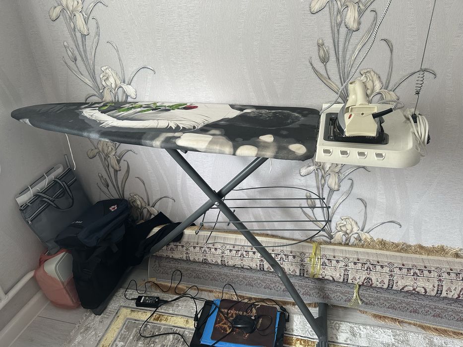 Продается гладильный стол