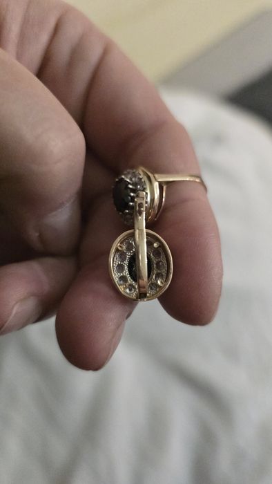 Продам золотой комплект "Озеро"