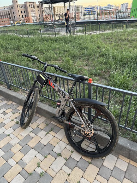 Велосипед в хорошем состоянии