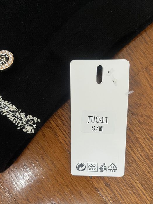Черна пола модел CHANEL