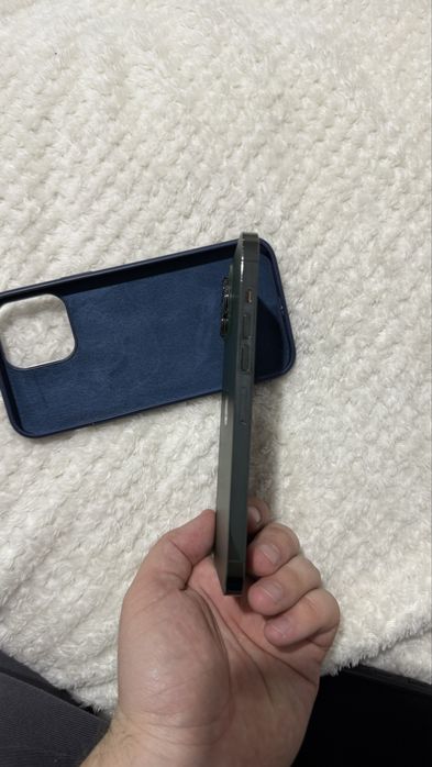 Продаю Iphone 13pro max