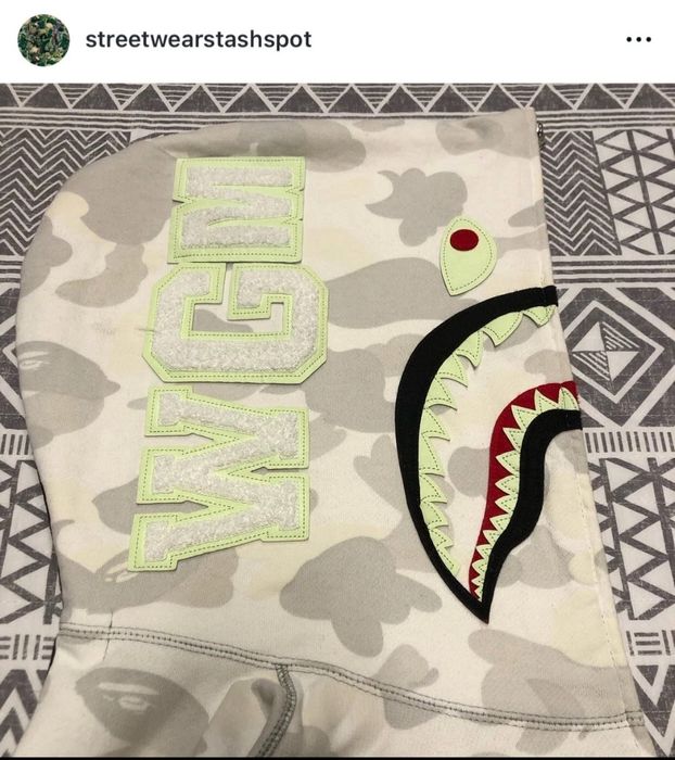 Hanorac BAPE City Camo Half Shark Full Zip