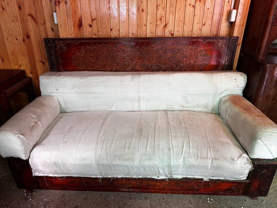 Продам диван антиквариат