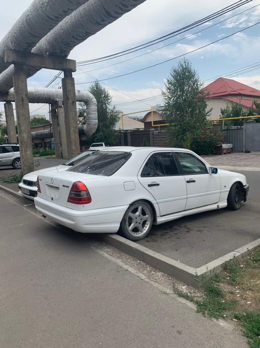 Бампер на мерседес