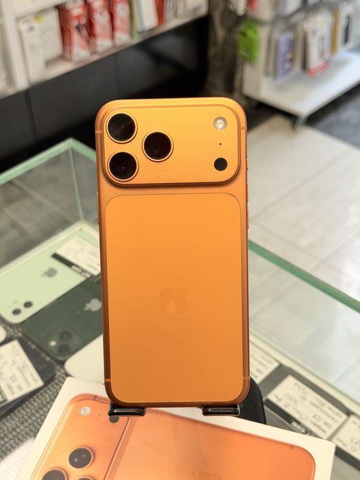Apple iPhone 17 Pro Max 256GB Cosmic Orange