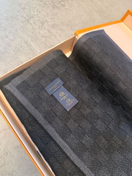 Мъжки зимен шал Louis Vuitton