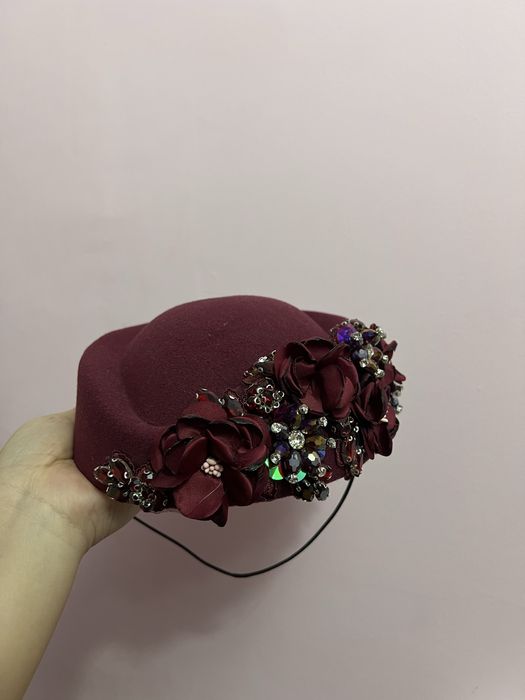 Женский головной убор